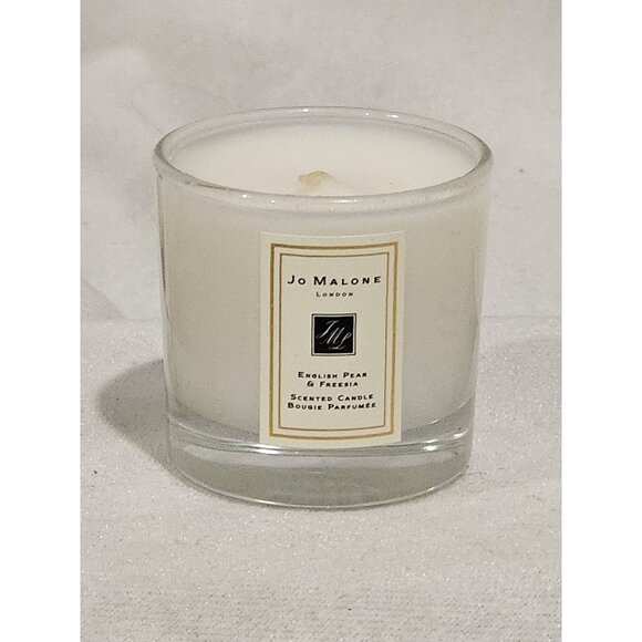 Jo Malone English peer and freesia scented candle - Picture 1 of 1